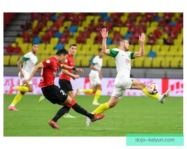 中超经典战役回顾：激情对决迎来新一轮荣耀与期待