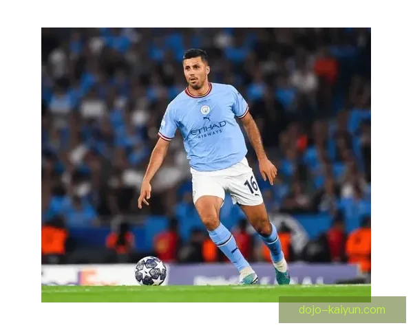 乔治·鲍德克本赛季在英超表现稳健，防守数据持续提升