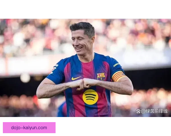 佩佩展现防线领导力，后防组织稳健表现稳健